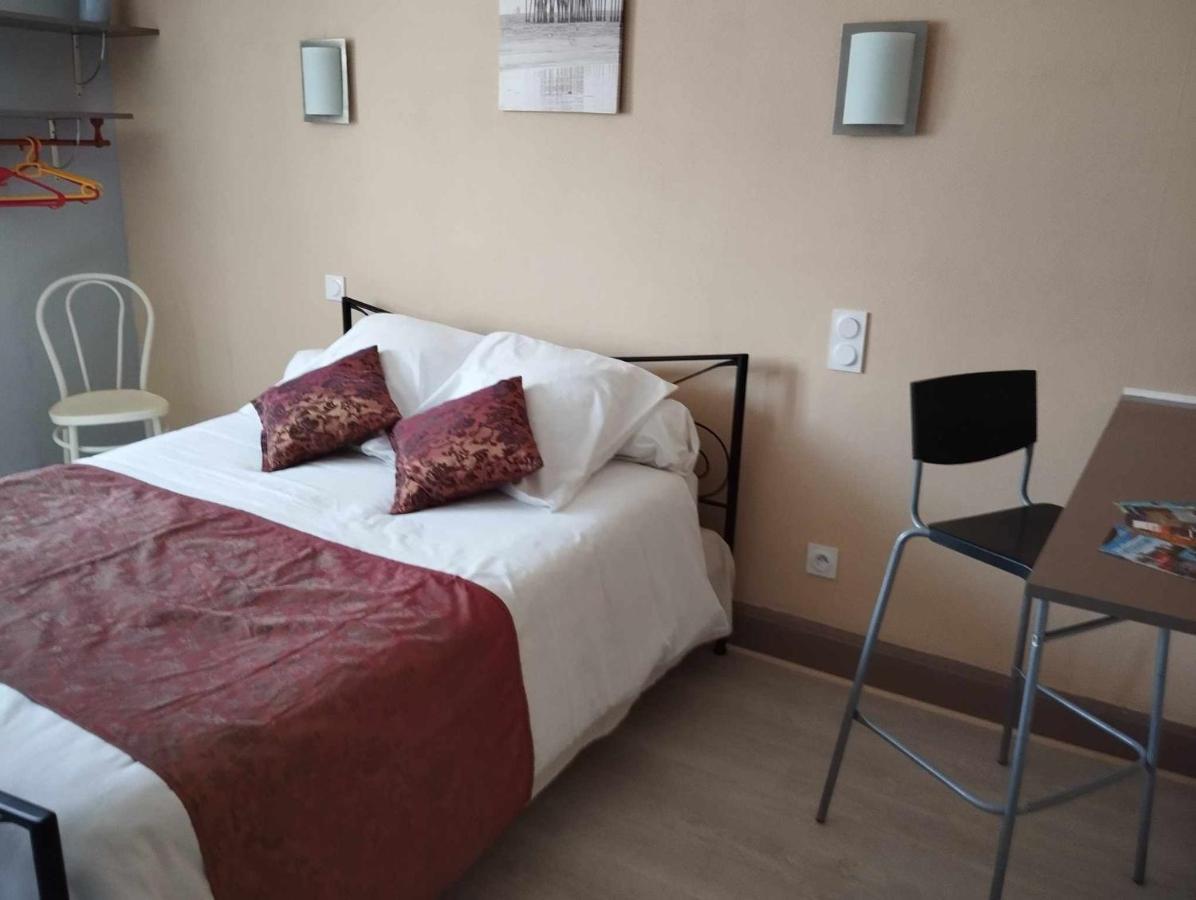 Hotel Moderne Prades-d'Aubrac Εξωτερικό φωτογραφία