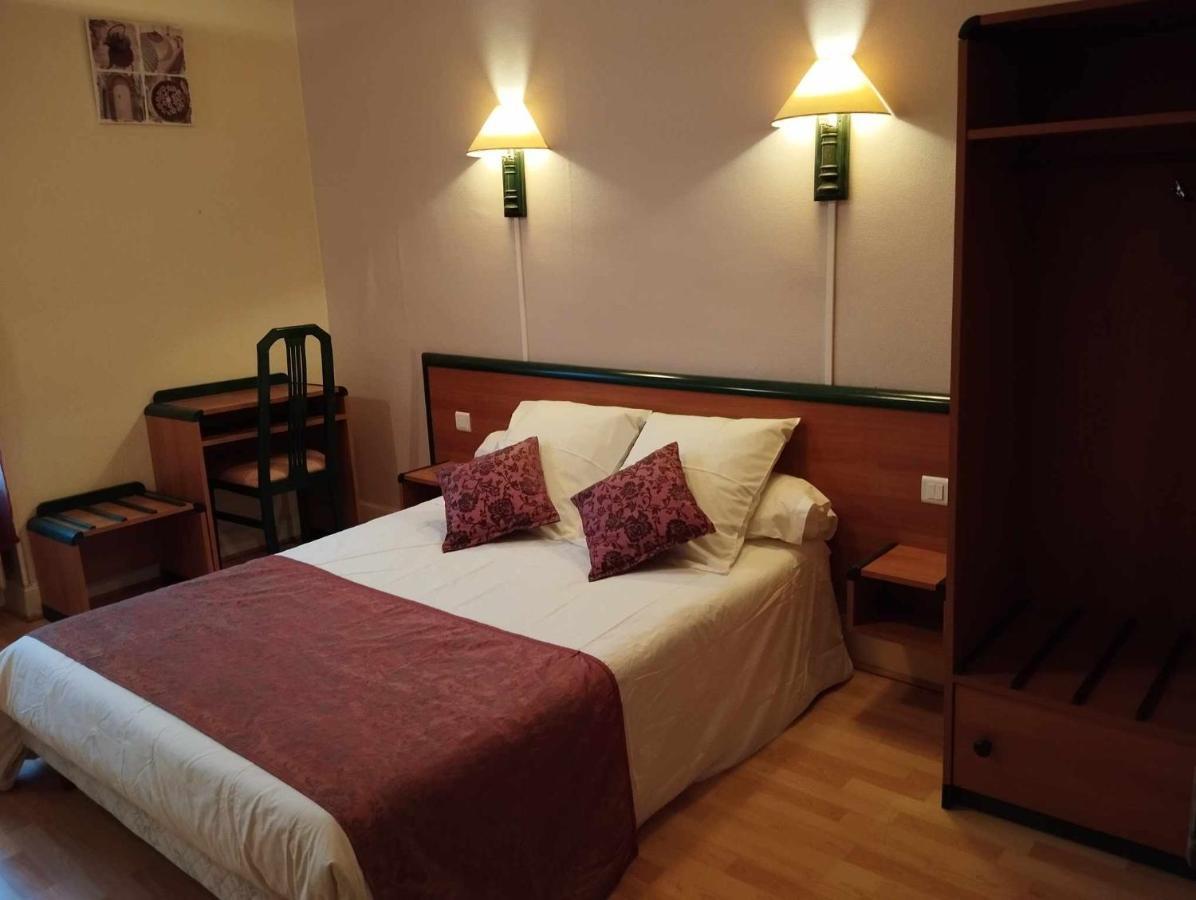 Hotel Moderne Prades-d'Aubrac Εξωτερικό φωτογραφία